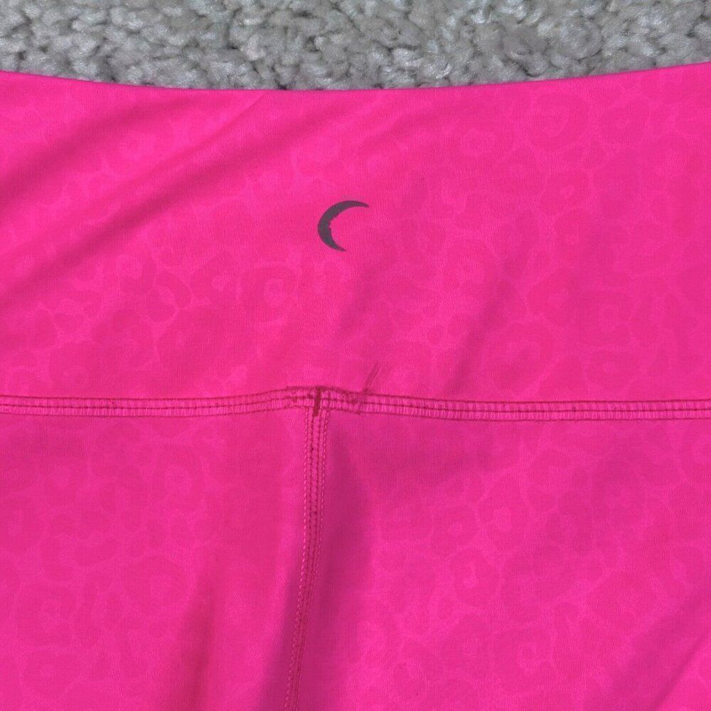 Zyia Hot Pink Leopard Light N Tight Hi Rise 7/8 Legging - Picture 6 of 11